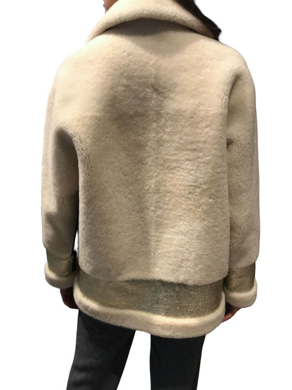 Дубленка из овчины 20025/303 ivory metal/серебро